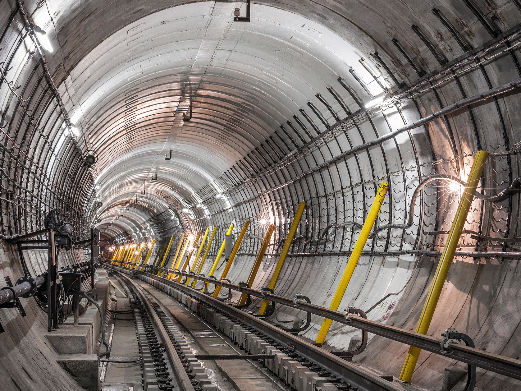 The rise of mega projects Mobile Image
